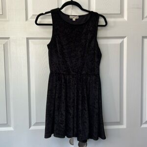 Sorad by A Black Velvet Dress